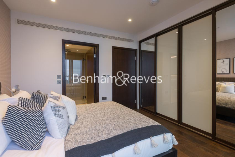 3 bedrooms flat to rent in Rosemary Building, Royal Mint Gardens, E1-image 15