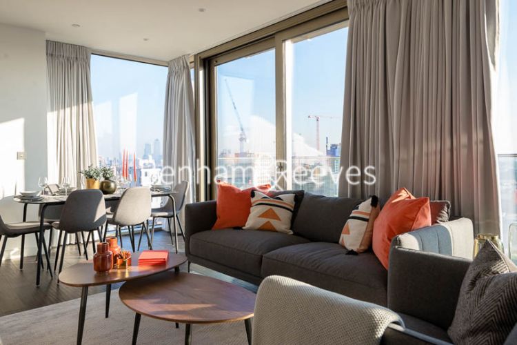 3 bedrooms flat to rent in Rosemary Building, Royal Mint Gardens, E1-image 17