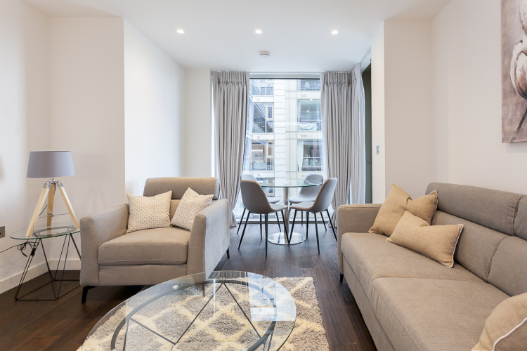 1  bedroom flat to rent in Rosemary Place, Royal Mint Gardens, E1-image 1