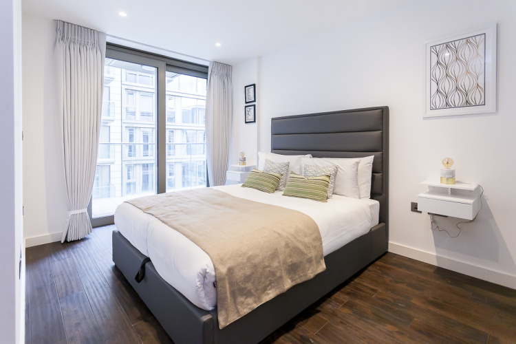 1  bedroom flat to rent in Rosemary Place, Royal Mint Gardens, E1-image 4