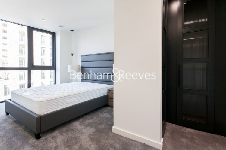 1 bedroom(s) flat to rent in Emery Wharf, Wapping, E1W-image 3