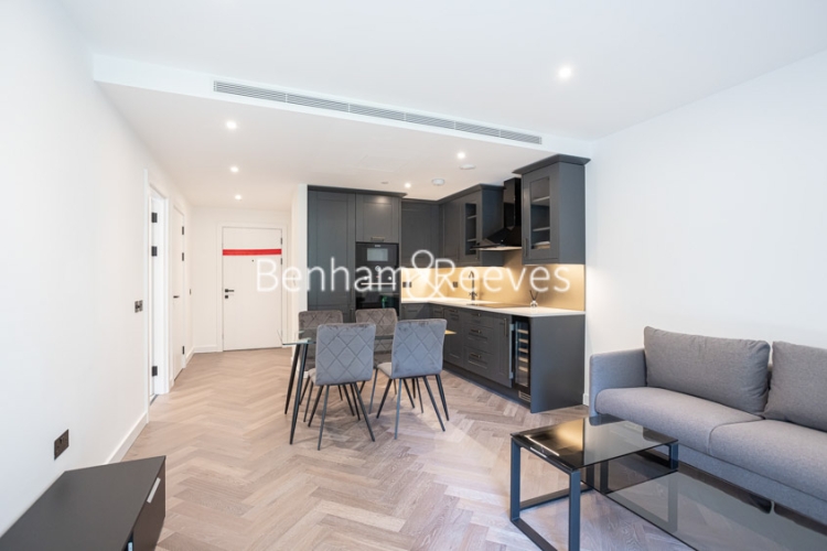 1 bedroom flat to rent in Merino Gardens, Gauging Square, London Dock, E1W-image 1