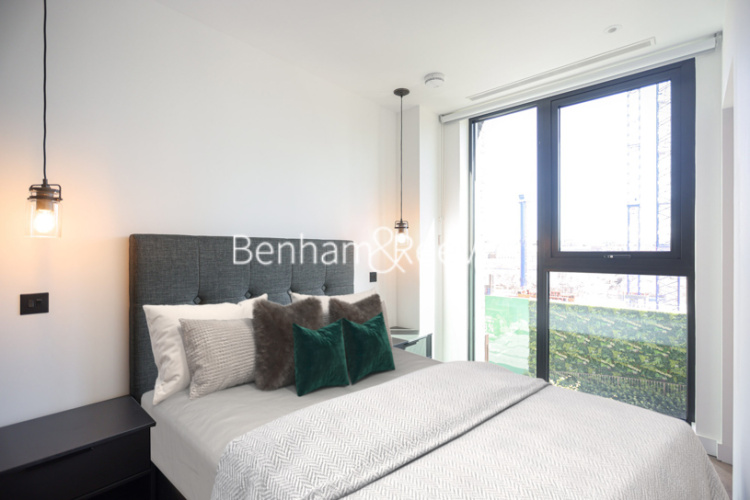 Studio flat to rent in Merino Gardens, Wapping, E1W-image 3