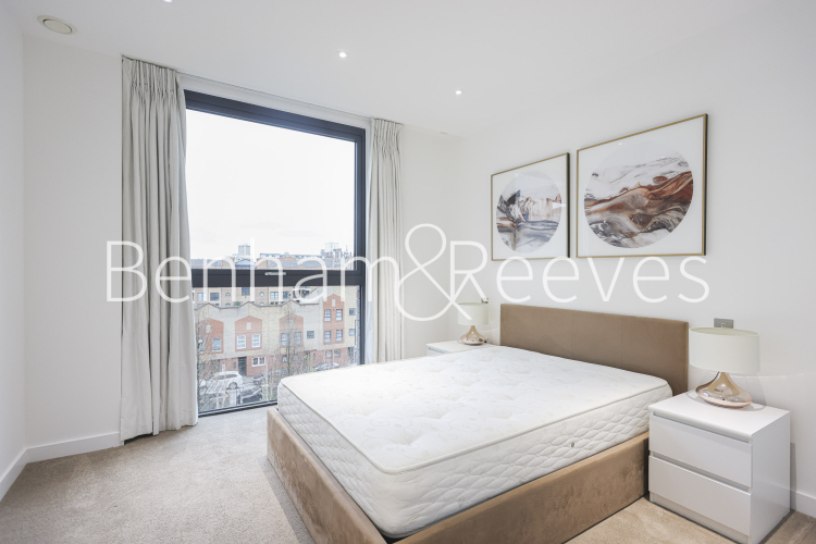 2  bedrooms flat to rent in Kingwood House, Chaucer Gardens, E1-image 5