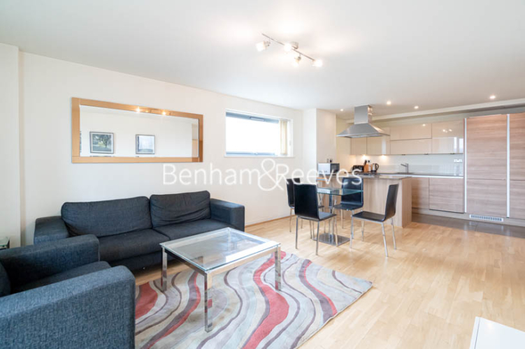 2 bedrooms flat to rent in Crowder Street, Wapping, E1-image 1