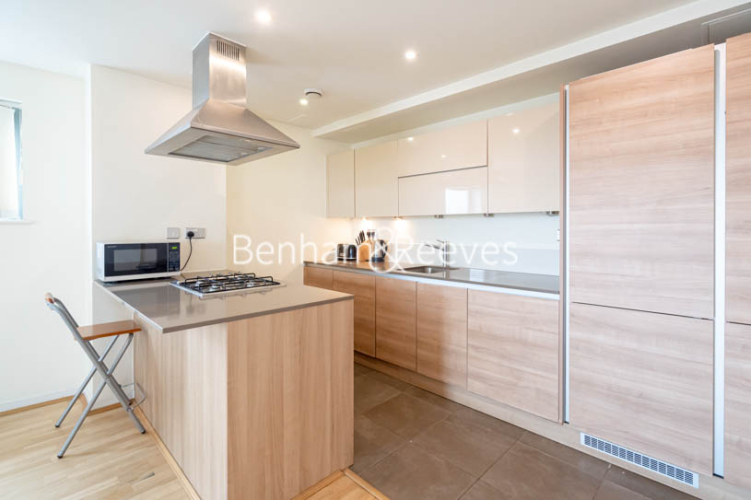 2  bedrooms flat to rent in Crowder Street, Wapping, E1-image 2