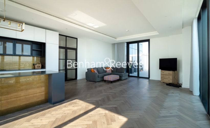 3 bedrooms flat to rent in Gauging Square, Wapping, E1W-image 1