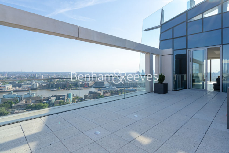 3  bedrooms flat to rent in Gauging Square, Wapping, E1W-image 13
