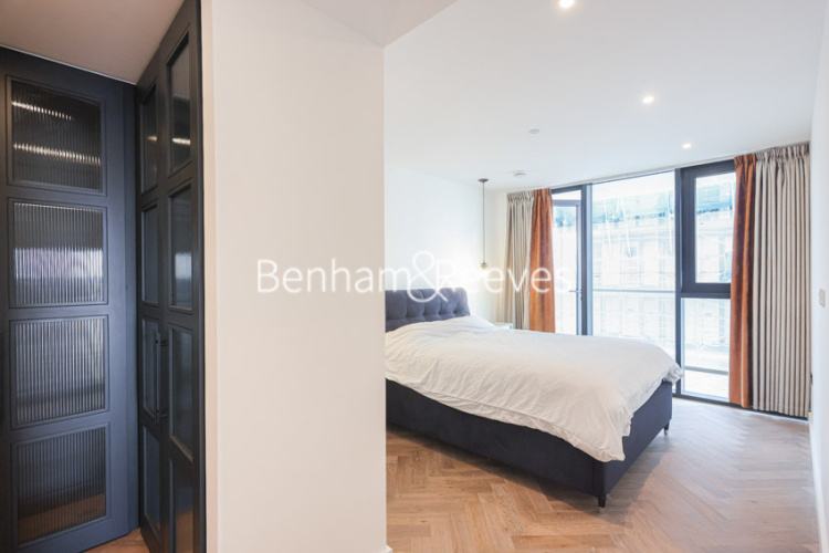 3  bedrooms flat to rent in Merino Gardens, London Dock, Wapping, E1W-image 3