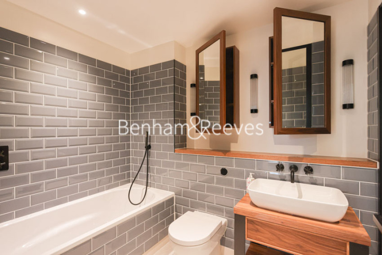 3  bedrooms flat to rent in Merino Gardens, London Dock, Wapping, E1W-image 4
