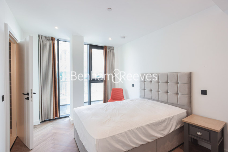 3  bedrooms flat to rent in Merino Gardens, London Dock, Wapping, E1W-image 17
