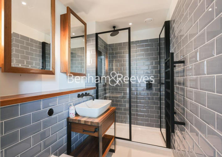 3  bedrooms flat to rent in Merino Gardens, London Dock, Wapping, E1W-image 19