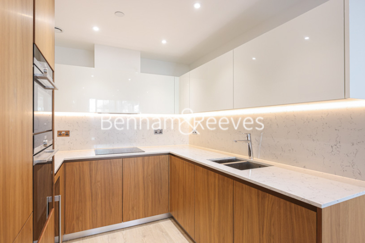 2 bedrooms flat to rent in Neroli House, Piazza Walk, E1-image 2