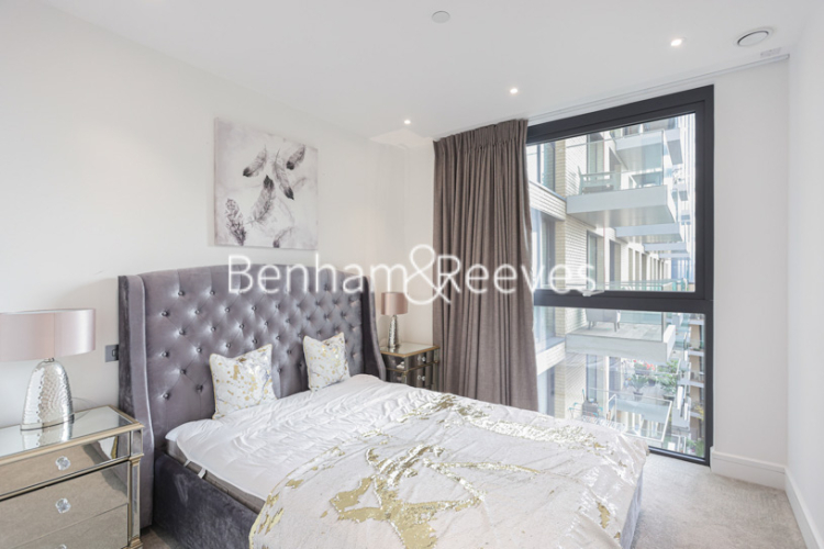 2 bedrooms flat to rent in Neroli House, Piazza Walk, E1-image 3