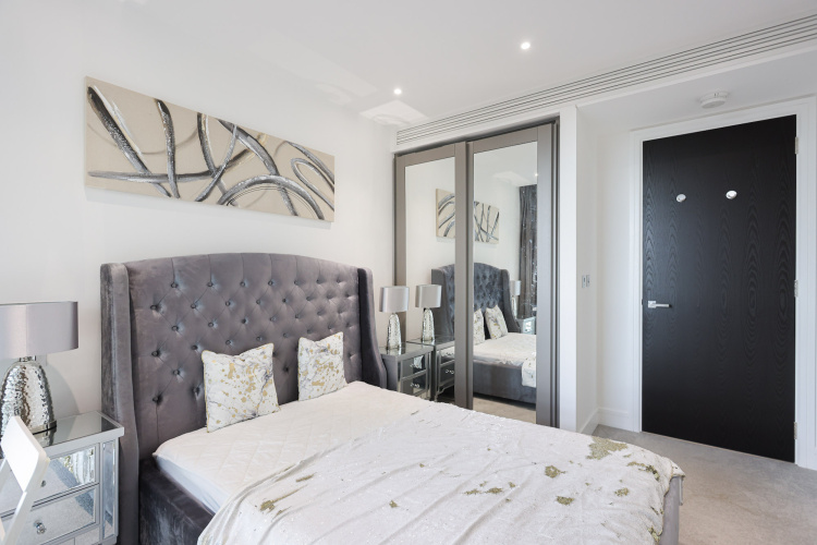 2  bedrooms flat to rent in Neroli House, Piazza Walk, E1-image 4