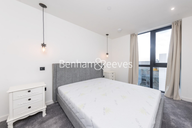 2  bedrooms flat to rent in Emery Way, Wapping, E1W-image 3