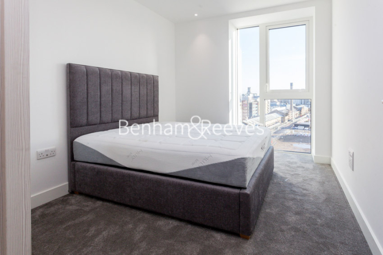 2 bedrooms flat to rent in Vaughan Way, Wapping, E1W-image 3