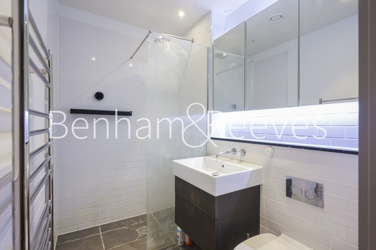 3 bedrooms flat to rent in Taper Building, Long Lane, SE1-image 5