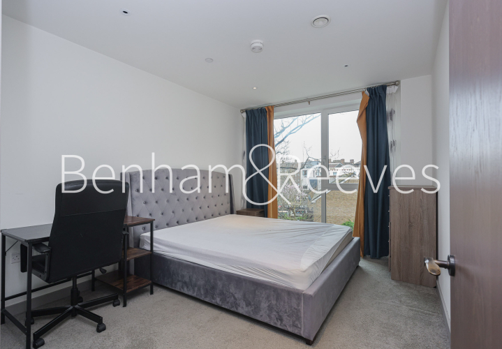 3 bedrooms flat to rent in Taper Building, Long Lane, SE1-image 12