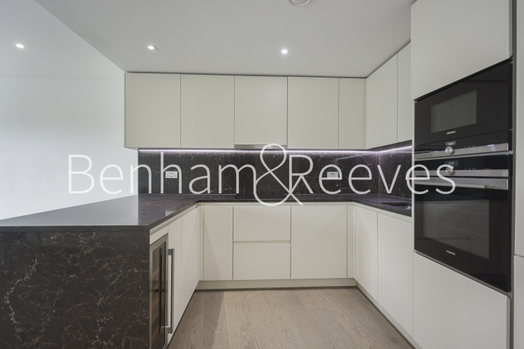 2  bedrooms flat to rent in Ariel House, Vaughan Way, Wapping, E1W-image 2