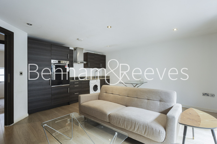 2  bedrooms flat to rent in Osmunda  Court, Myrdle Street, E1-image 1