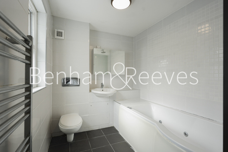 2  bedrooms flat to rent in Osmunda  Court, Myrdle Street, E1-image 4