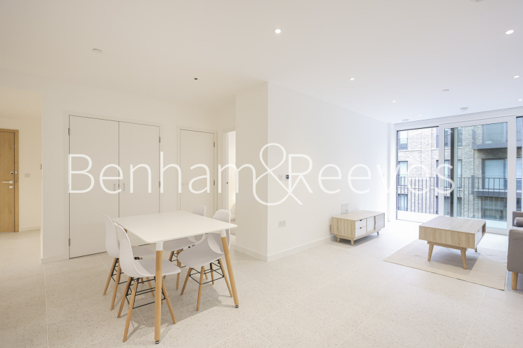 2  bedrooms flat to rent in Bouchon Point, Whitechapel, E1-image 3