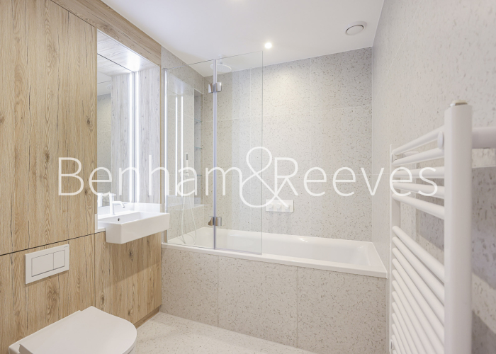 2  bedrooms flat to rent in Bouchon Point, Whitechapel, E1-image 5