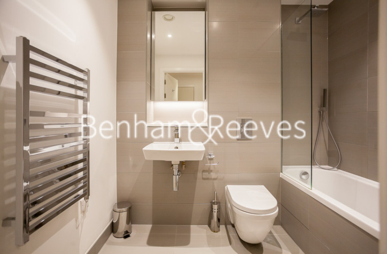 1  bedroom flat to rent in Luxe Tower, Dock Street, E1-image 3