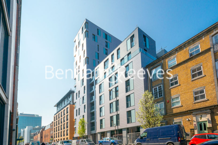 1  bedroom flat to rent in Luxe Tower, Dock Street, E1-image 4