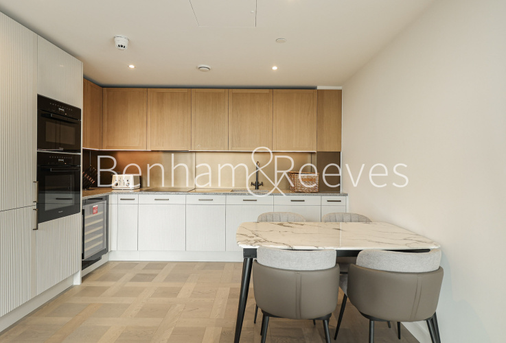 3  bedrooms flat to rent in Boxwood Gardens, London Dock, E1W-image 3