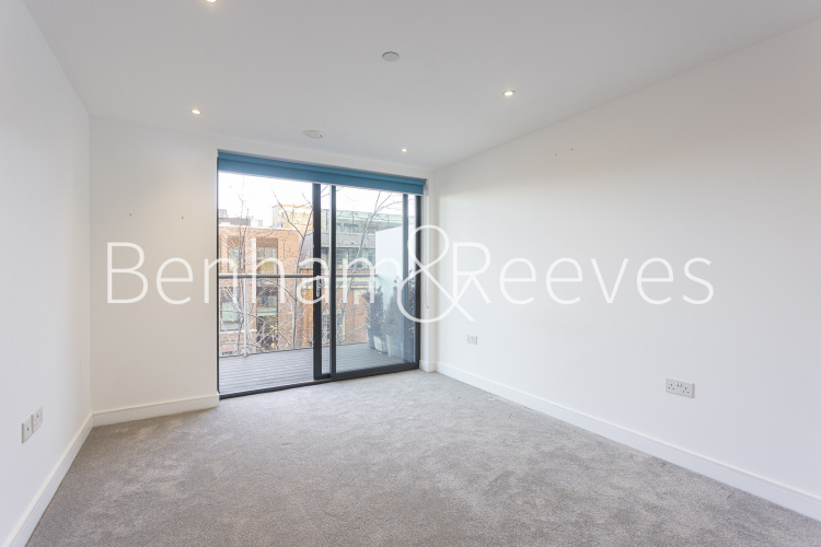 2  bedrooms flat to rent in Commercial Street, Wapping, E1-image 3
