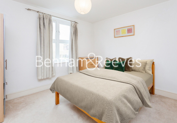 2  bedrooms flat to rent in Buckfast Street, Bethnal Green, E2-image 3