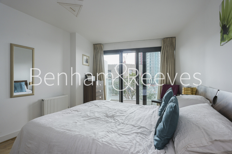 1  bedroom flat to rent in Montreal House, Surrey Quays Road, SE16-image 3