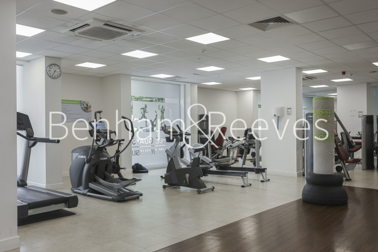 1  bedroom flat to rent in Montreal House, Surrey Quays Road, SE16-image 8