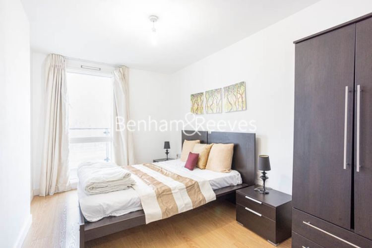 2  bedrooms flat to rent in Conington Road, Lewisham, SE13-image 3