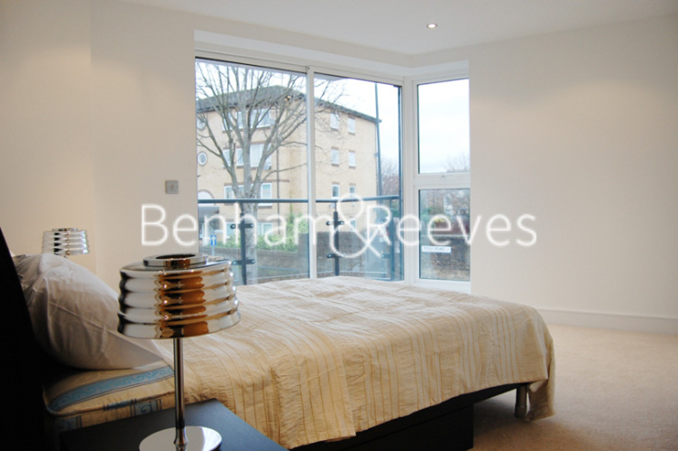 2  bedrooms flat to rent in Rowcross Street, Southwark, SE1-image 2
