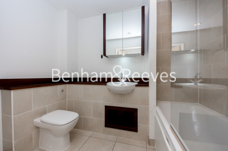1  bedroom flat to rent in Fairmont House, Albatross Way, SE16-image 4