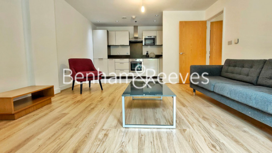1  bedroom flat to rent in Fairmont House, Albatross Way, SE16-image 8