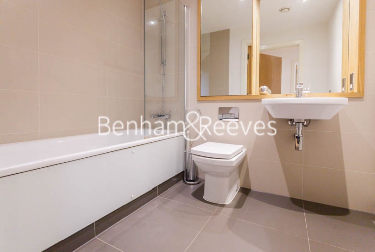 1 bedroom flat to rent in Dowells Street, Surrey Quays, SE10-image 4