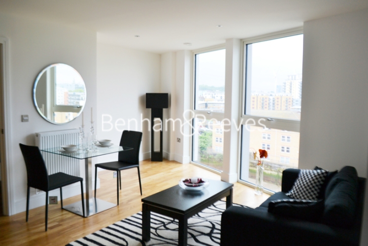 1 bedroom flat to rent in New Capital Quay, Greenwich, SE10-image 3