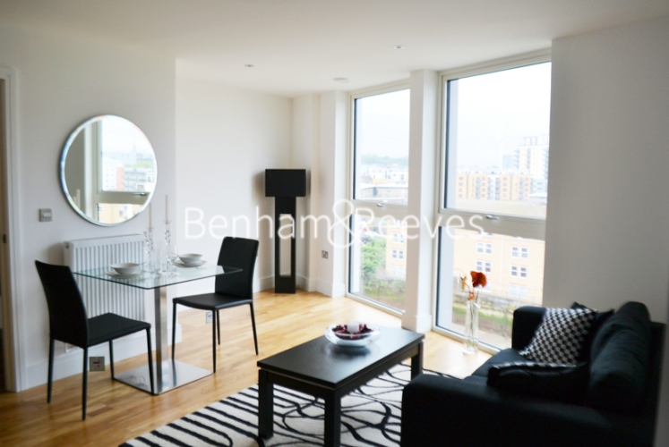 1  bedroom flat to rent in New Capital Quay, Greenwich, SE10-image 3