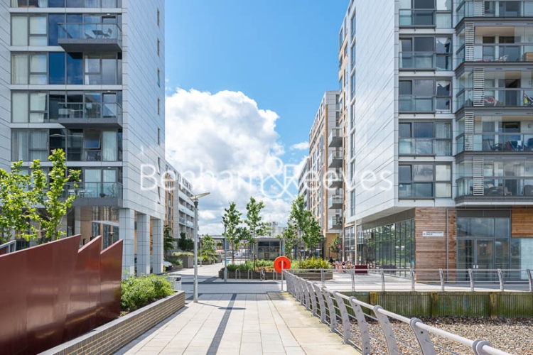 1  bedroom flat to rent in Empire Reach, Dowells Street, SE10-image 8