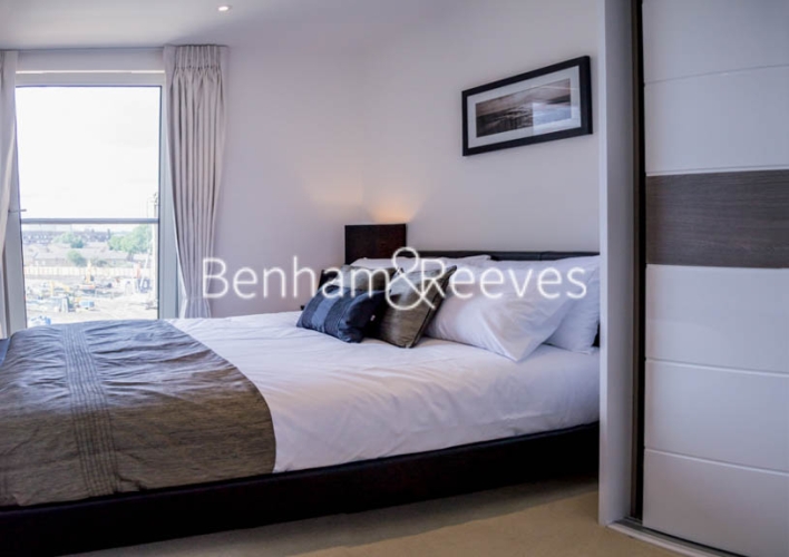 1  bedroom flat to rent in Seafarer Way, Surrey Quays, SE16-image 2