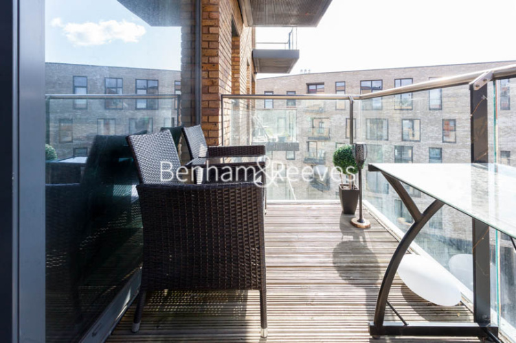 1  bedroom flat to rent in Seafarer Way, Surrey Quays, SE16-image 11