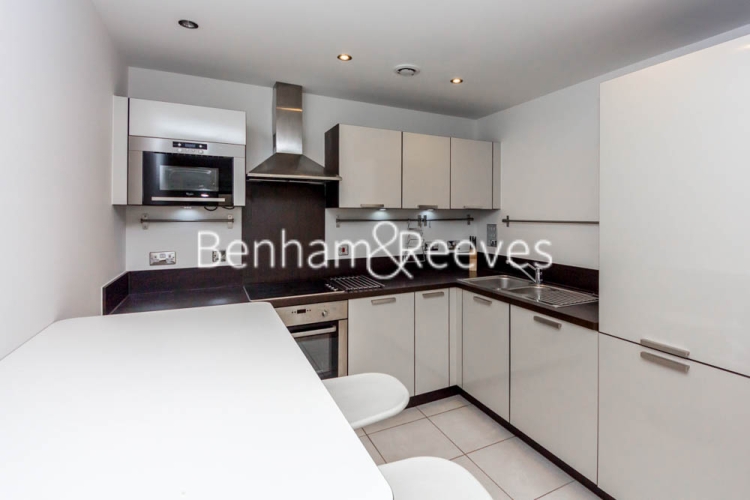 1  bedroom flat to rent in Needleman Street, Canada Water, SE16-image 2