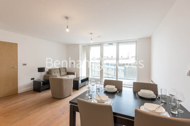 2  bedrooms flat to rent in Norman Road, Greenwich, SE10-image 2
