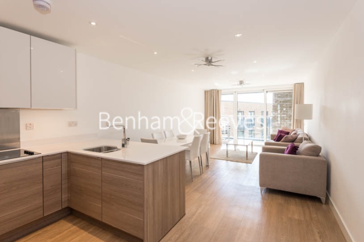 3 bedrooms flat to rent in Seafarer Way, Surrey Quays, SE16-image 2