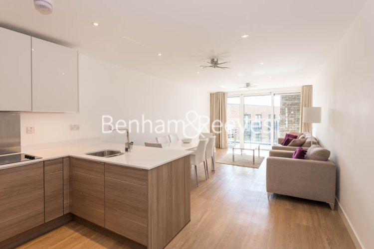 3  bedrooms flat to rent in Seafarer Way, Surrey Quays, SE16-image 2
