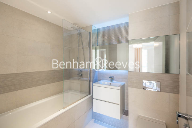 3 bedrooms flat to rent in Seafarer Way, Surrey Quays, SE16-image 4